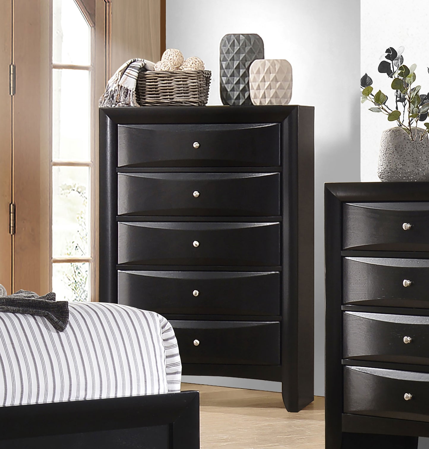 raul 5-drawer bedroom chest blackblack