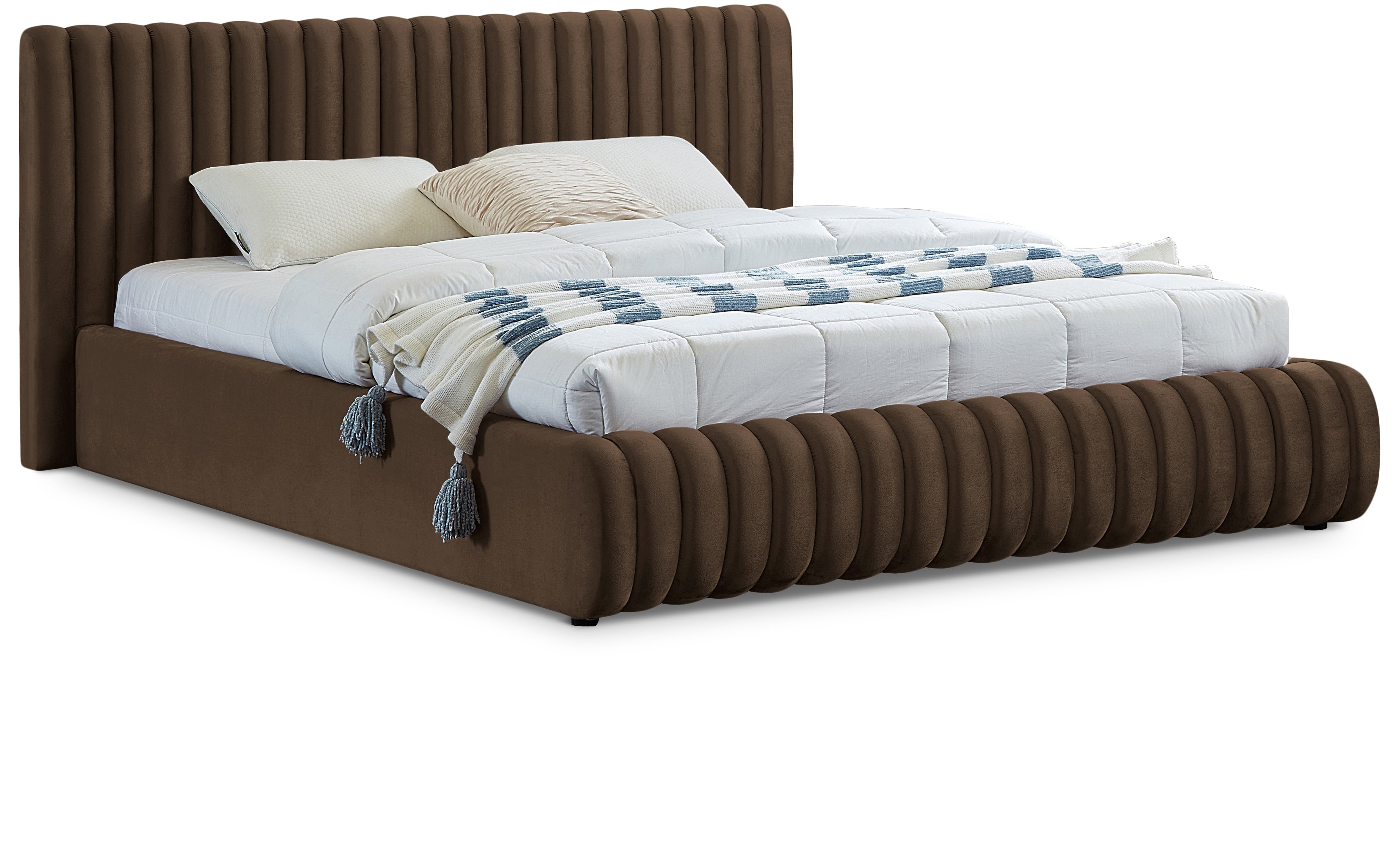 Hailey Brown Velvet King Bed K – casabycoco