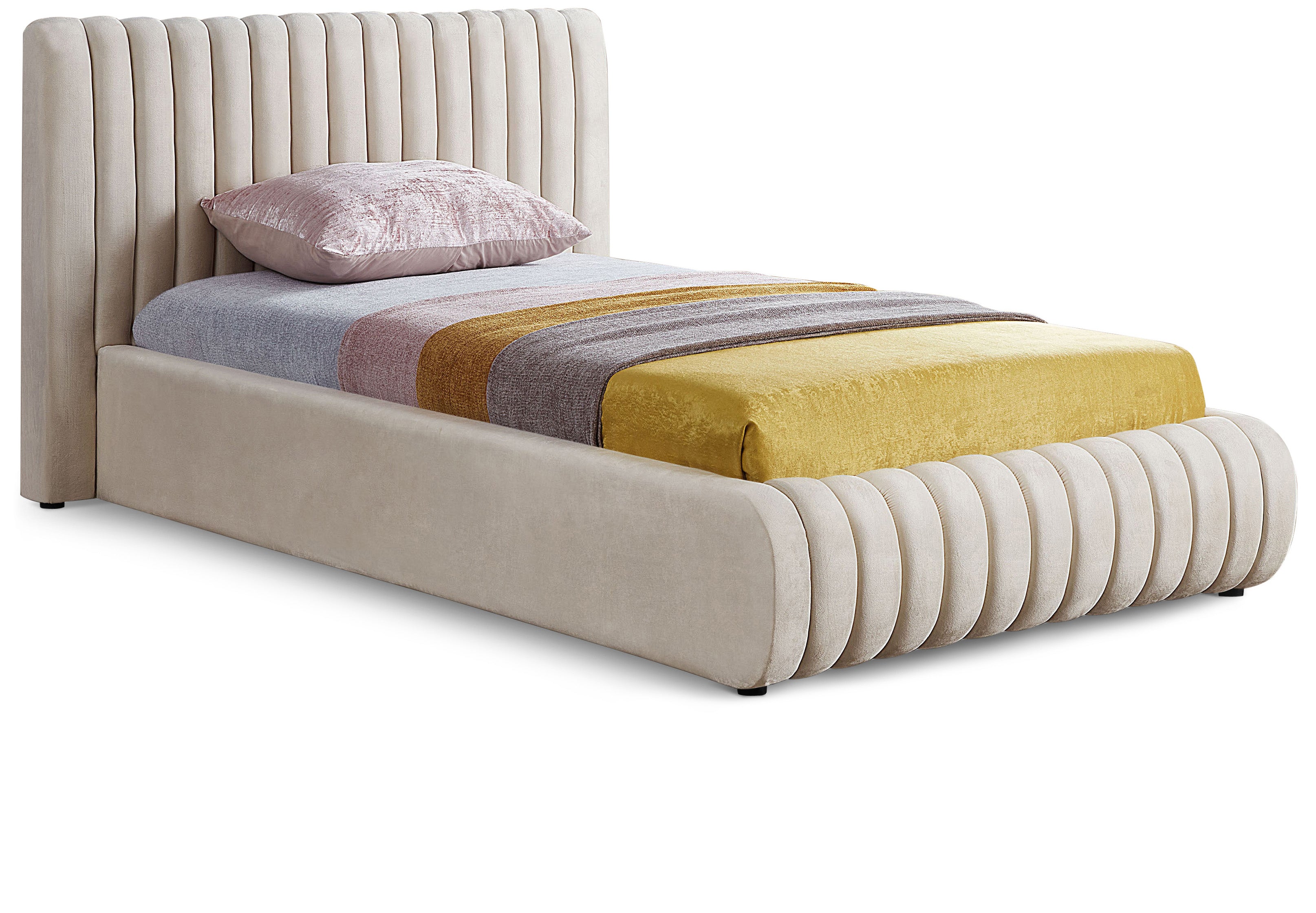 Hailey Cream Velvet Twin Bed T – casabycoco