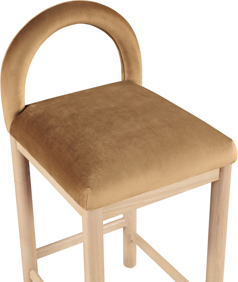 Greer Saddle Velvet Upholstered Counter Stool , 1 Piece (Style 1)