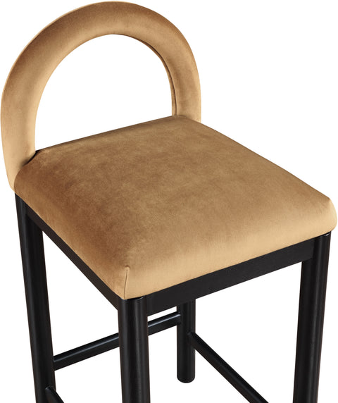 Greer Saddle Velvet Upholstered Counter Stool , 1 Piece (Style 2)