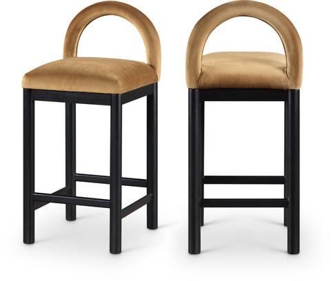 Greer Saddle Velvet Upholstered Counter Stool , 1 Piece (Style 2)