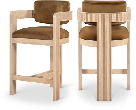 Selene Saddle Velvet Upholstered Counter Stool , 1 Piece (Style 1)