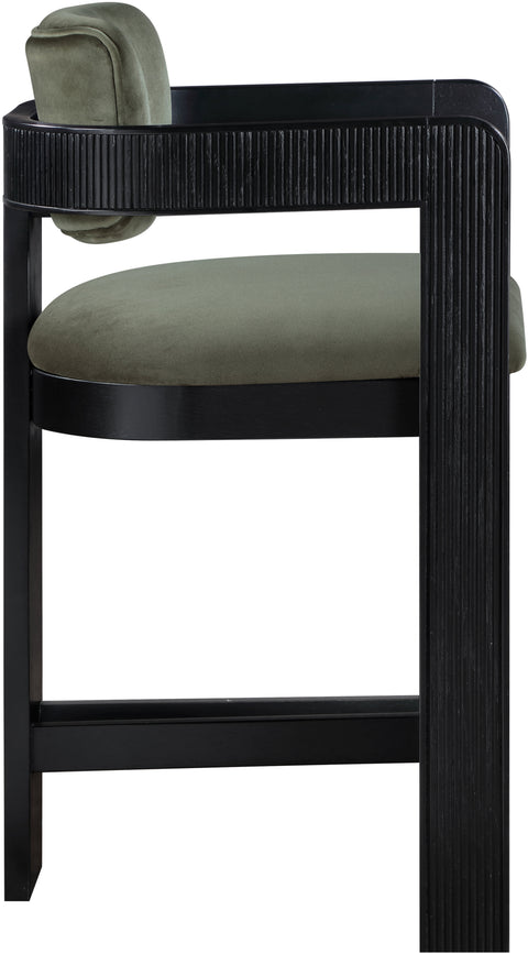 Selene Green Velvet Upholstered Counter Stool , 1 Piece (Style 1)