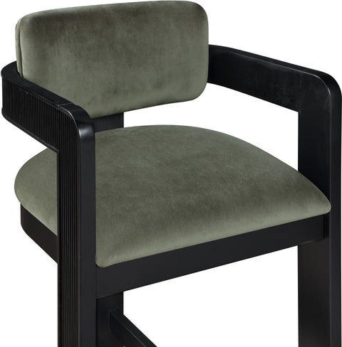 Selene Green Velvet Upholstered Counter Stool , 1 Piece (Style 1)