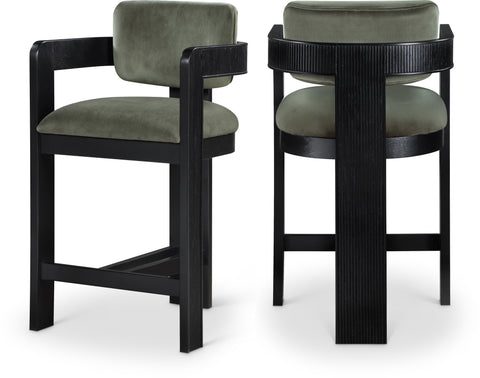 Selene Green Velvet Upholstered Counter Stool , 1 Piece (Style 1)