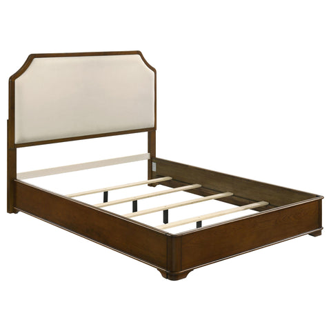 Kaelyn 4-piece Queen Bedroom Set Brown Cherry