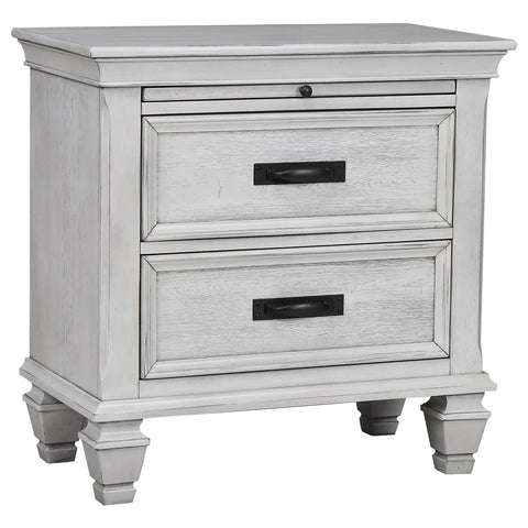 O'Malley 5-piece Queen Bedroom Set Distressed WhiteDistressed White