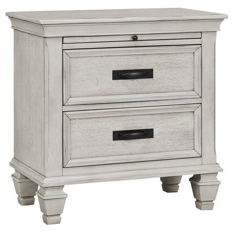 Dorinda 4-piece Queen Bedroom Set Distressed White