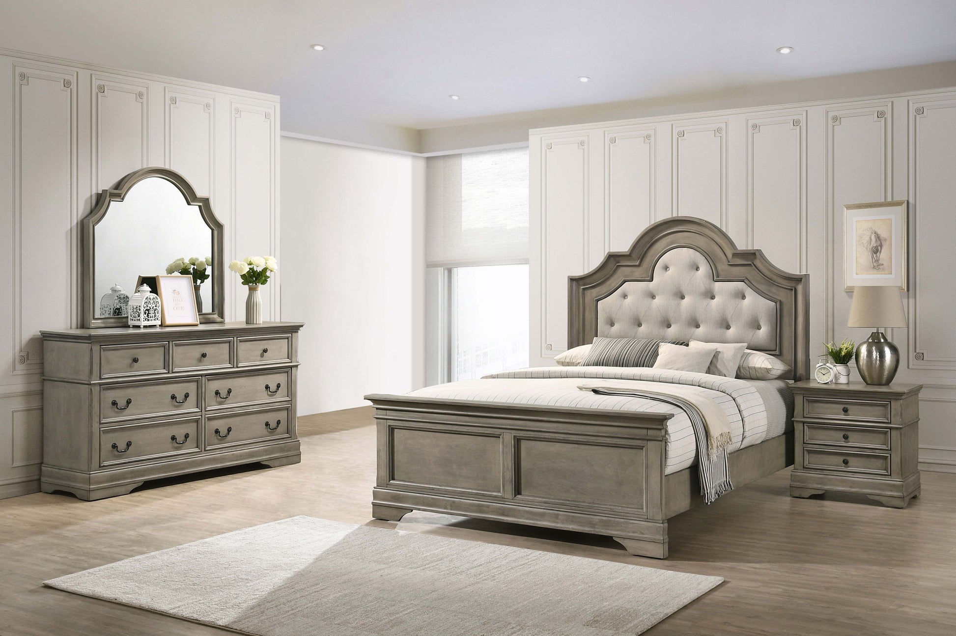 Queen Bed 4 Pc Set