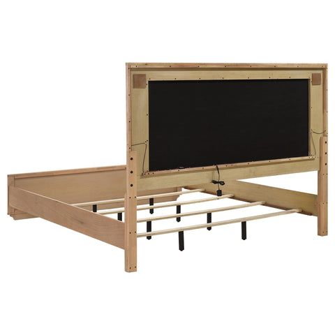 Lille 5-piece Eastern King Bedroom Set Light Oak
