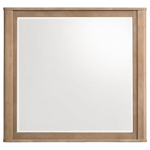 Lille 5-piece Eastern King Bedroom Set Light Oak