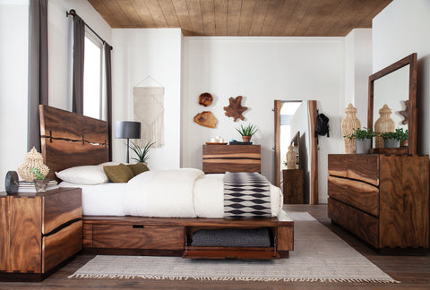 Aideen 4-piece Queen Bedroom Set Smokey WalnutSmokey Walnut / Coffee Bean