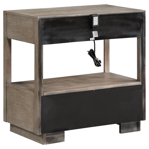 Gwyneth 4-piece Queen Bedroom Set Washed OakTaupe Oak
