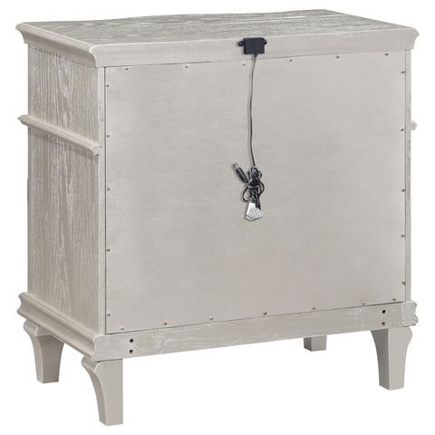 Jackie 5-piece California King Bedroom Set Silver Oak
