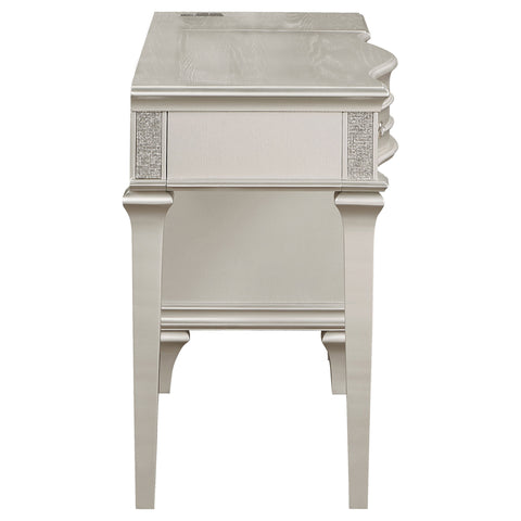 Keiran 4-drawer Vanity Desk Makeup Table Silver OakSilver Oak