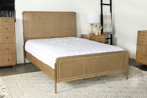 Elmcrest Rattan Queen Panel Bed Sand Wash and Natural CaneSand Wash / Natural Cane