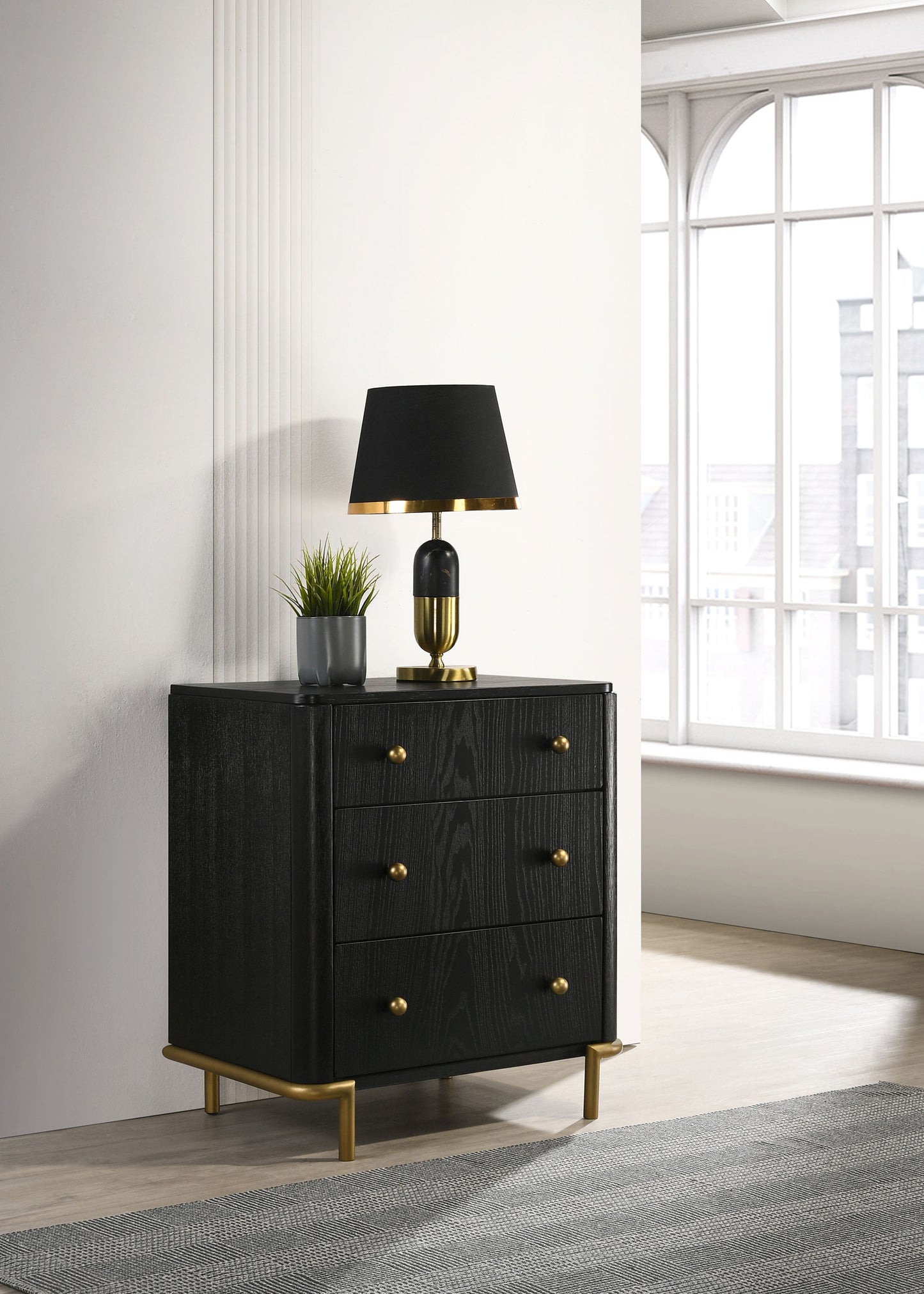 janine 3-drawer nightstand black