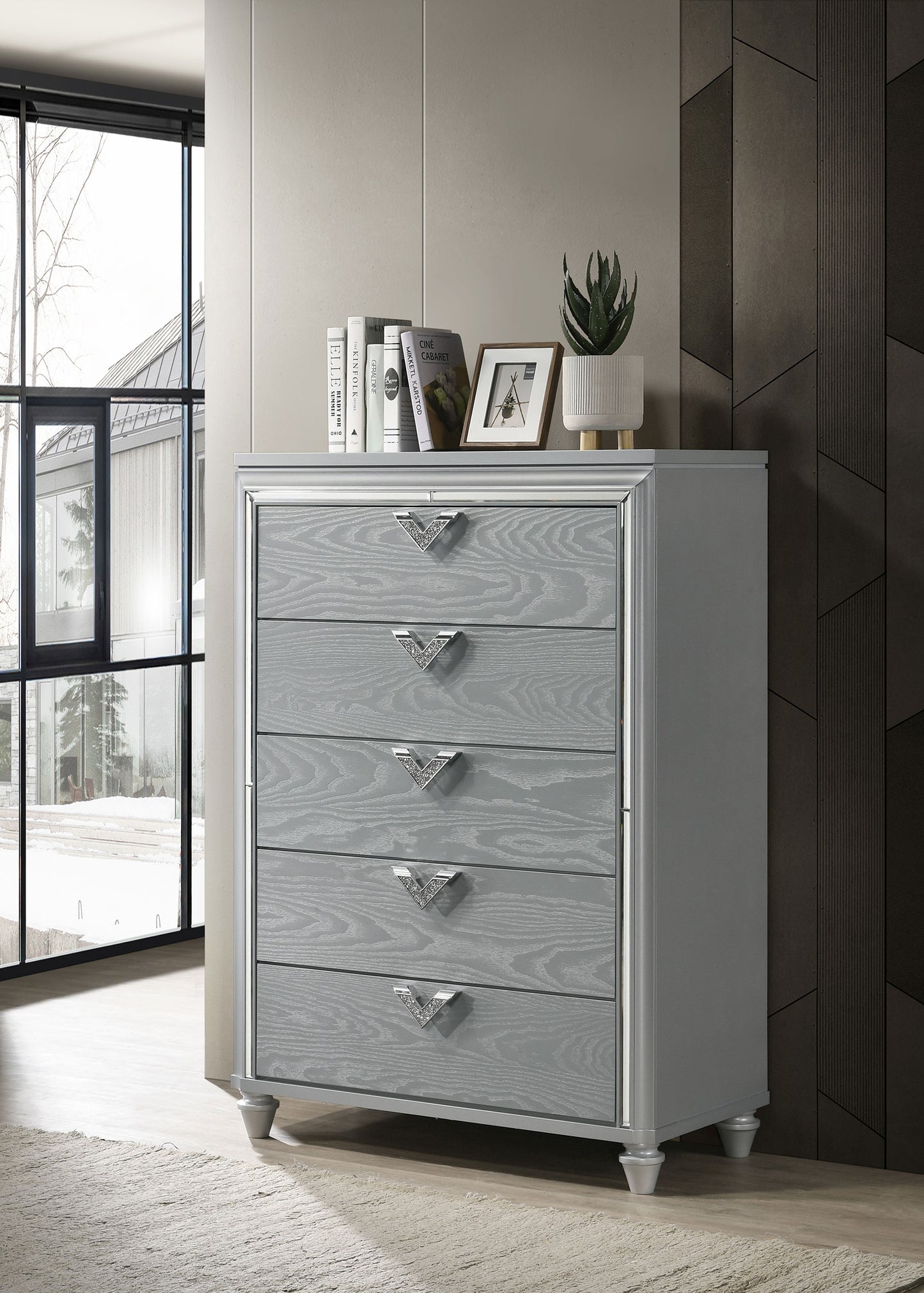 eleanor 5-drawer bedroom chest light silver