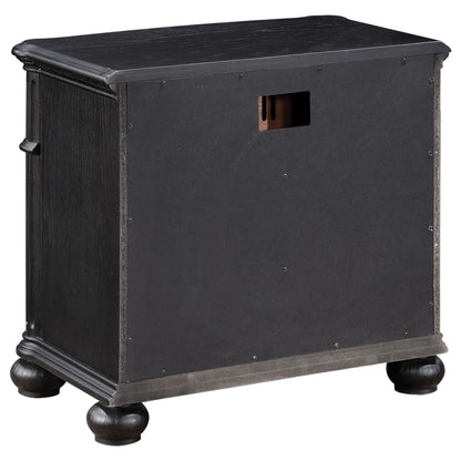 Stillwood 3-drawer Nightstand Black