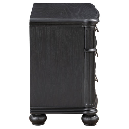 Stillwood 3-drawer Nightstand Black