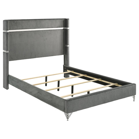 Jocelyn 4-piece Eastern King Bedroom Set Grey and BlackGrey / Black
