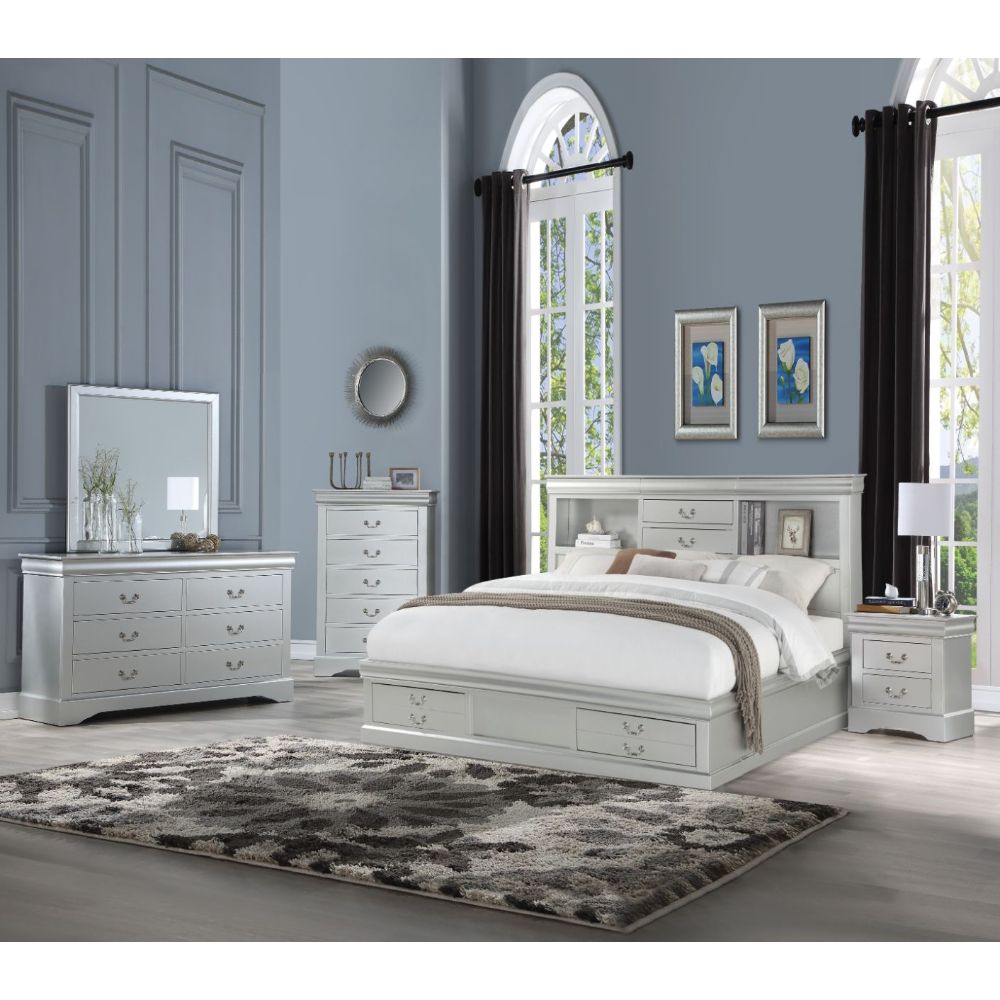 queen bed w/storage