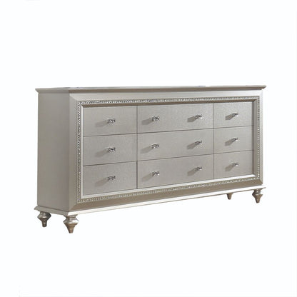 DRESSER