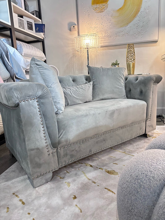 Bowery Gray Velvet Lovseat