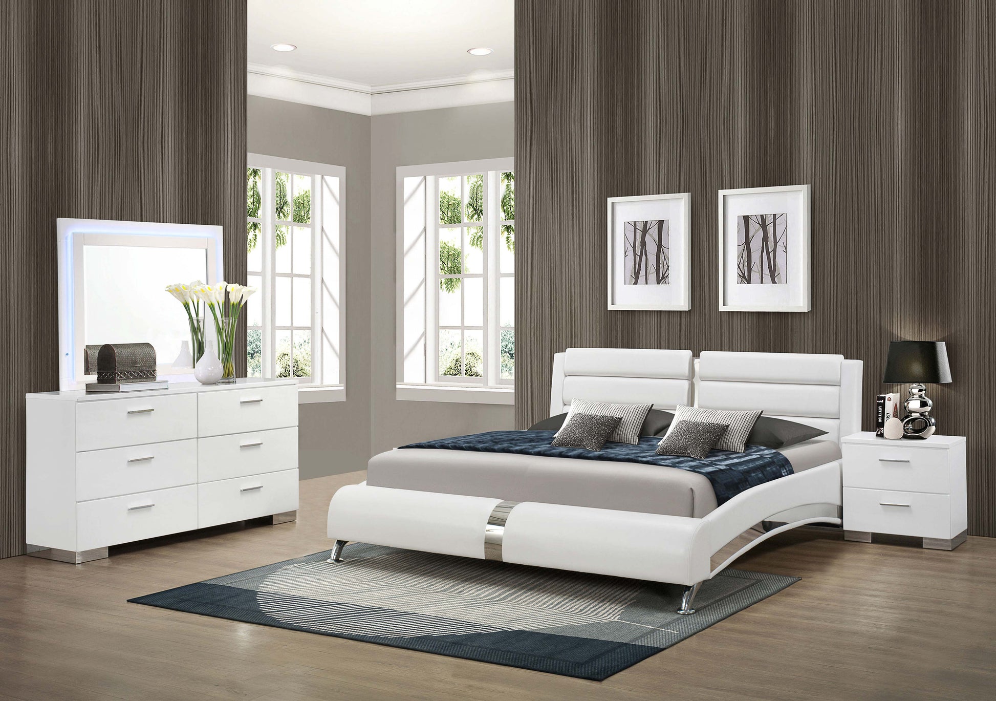 Queen Bed 4 Pc Set