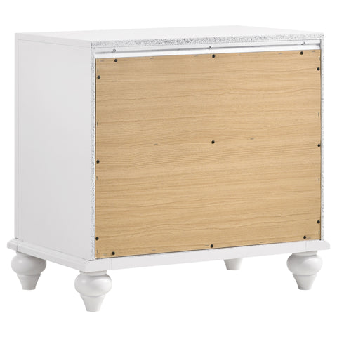 Devlin 4-piece Eastern King Bedroom Set White