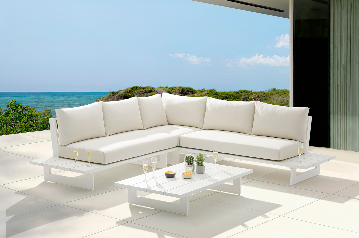 outdoor patio sectional (3 boxes)