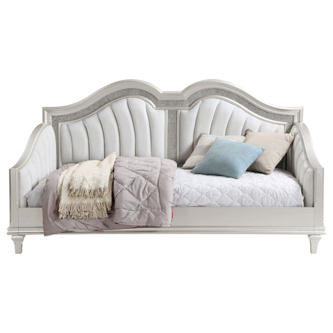 Keiran Upholstered Twin Daybed Silver OakSilver Oak