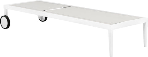 Renuar White Mesh Water Resistant Fabric Outdoor Patio Aluminum Mesh Chaise Lounge Chair