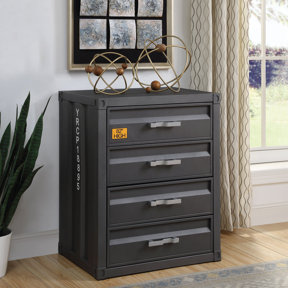 chest w/4 drawers