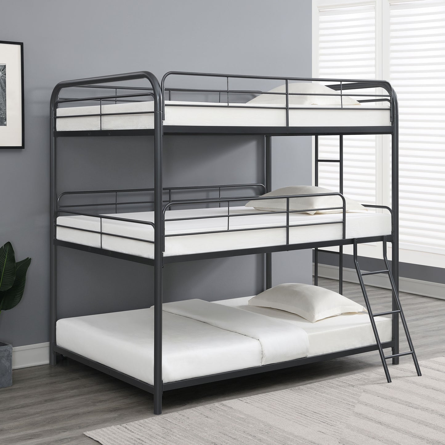 full / full / full triple bunk bed