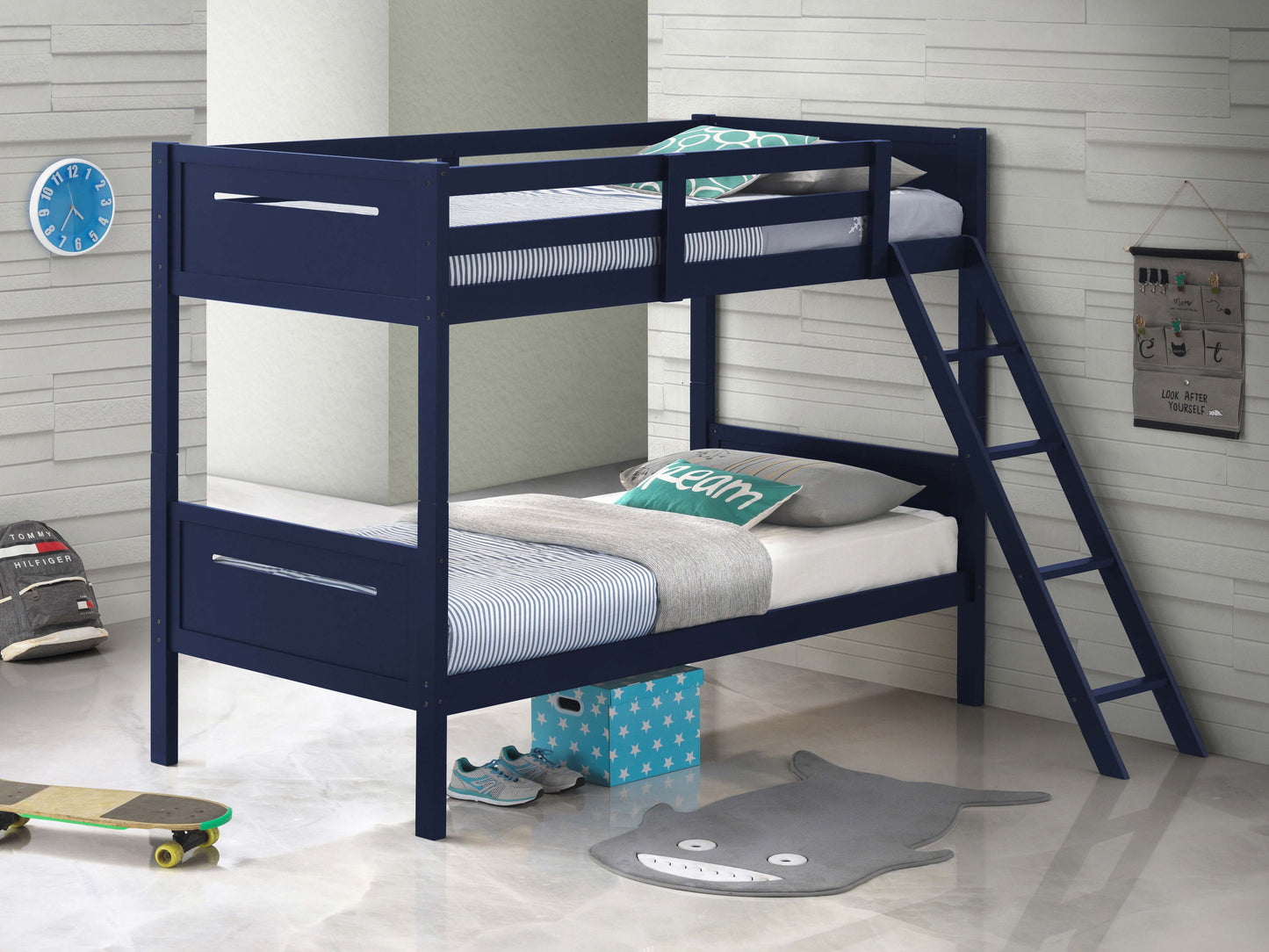 twin / twin bunk bed