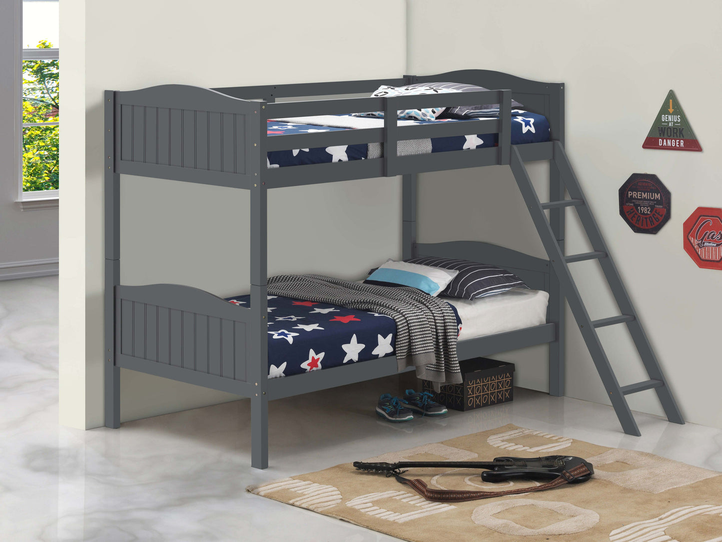 twin / twin bunk bed