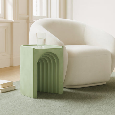 Yara Green Concrete Indoor/Outdoor End Table, 1 Piece