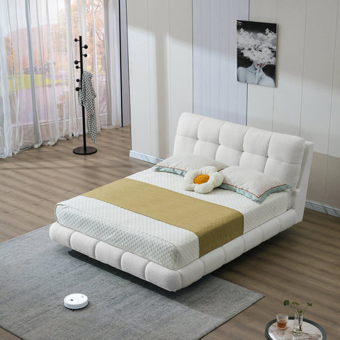 Lara BED