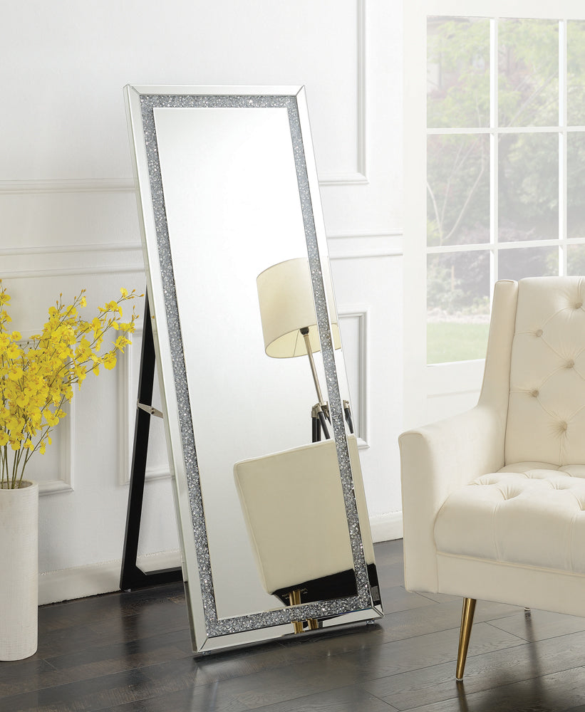 standing mirror