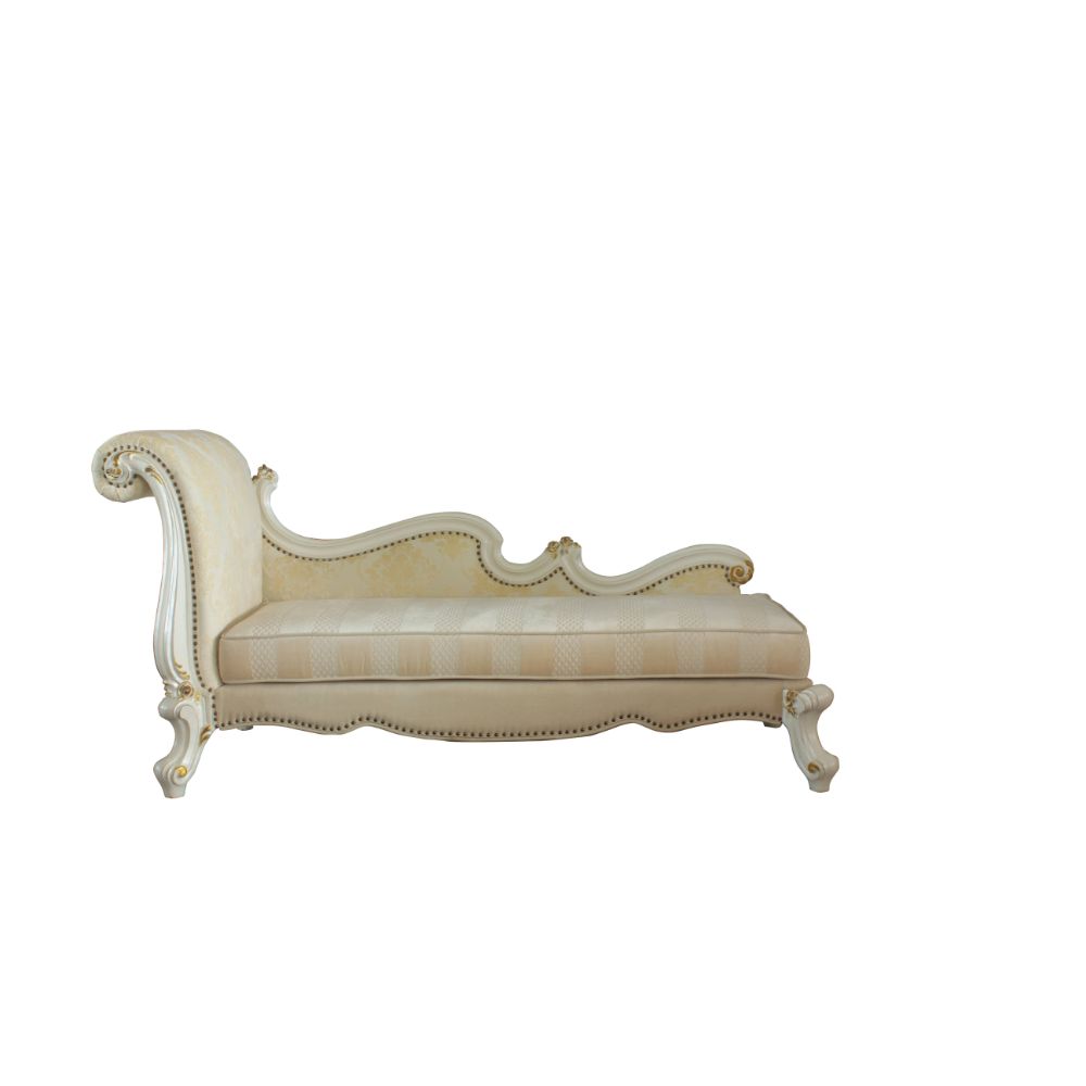 chaise lounge w/2 pillows