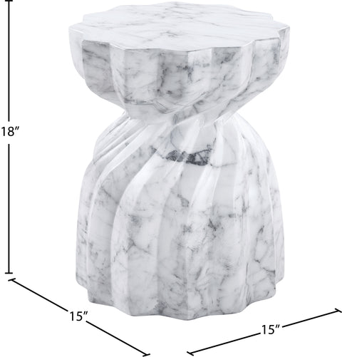 Tessa White Marble Finish Concrete Indoor / Outdoor End Table, 1 Piece