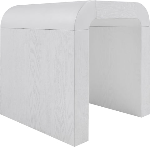 Briar White Oak Veneer End / Side Table, 1 Piece