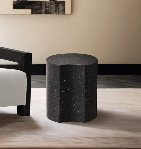 Linden Black Iron End Table, 1 Piece (Style 7)