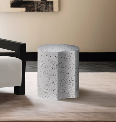 Linden White Iron End Table, 1 Piece (Style 3)