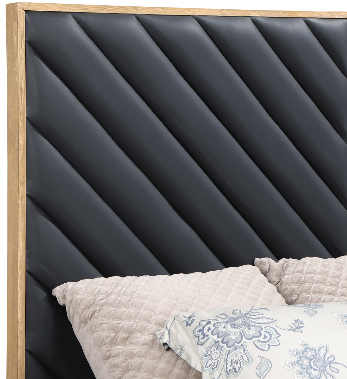 geneva black faux leather king bed (3 boxes) k