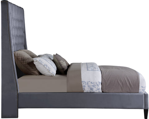 Amara Grey Velvet Upholstered Full Bed, 1 Piece (Style 2)