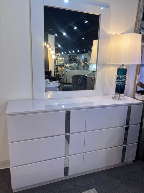 Andina Queen Bedroom Clearance Sale