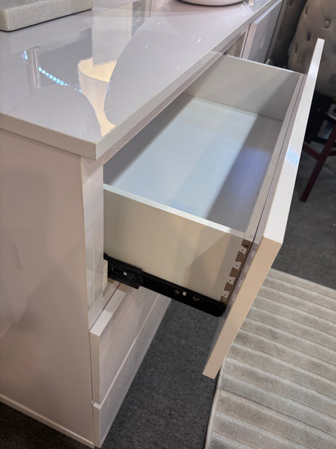 Andina Queen Bedroom Clearance Sale